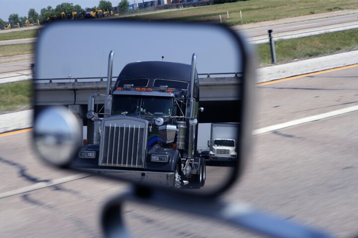 Best truck accident lawyer in Irvine